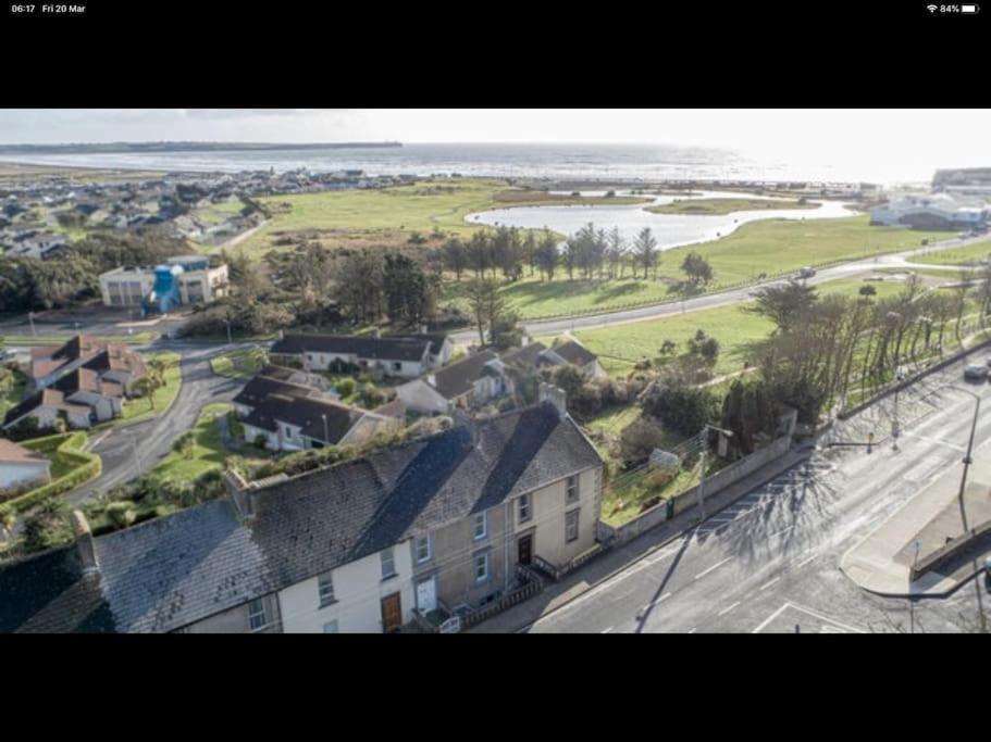 Harmony House Enclosed Property Near Beach And Lake Tramore Exterior foto