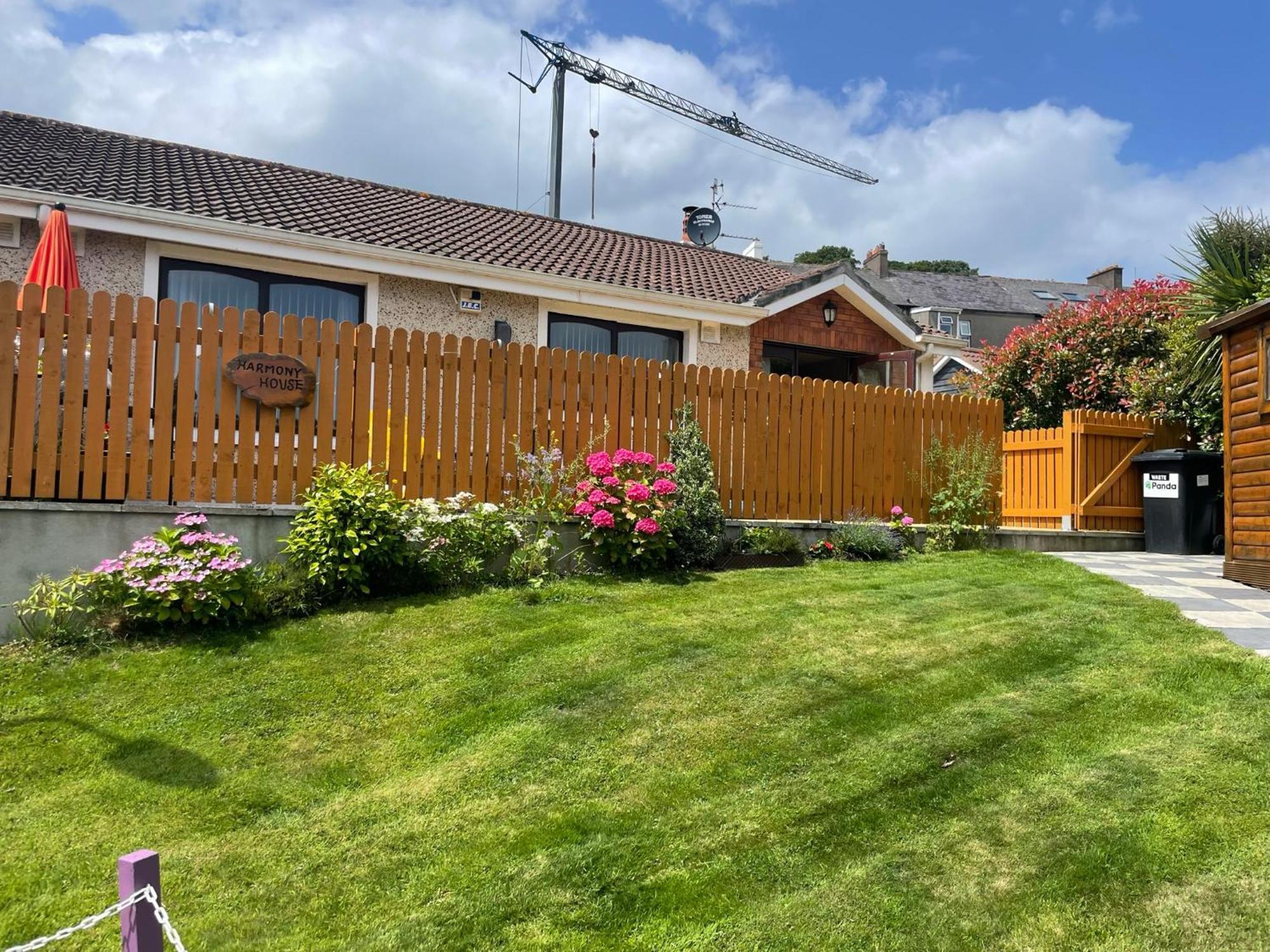 Harmony House Enclosed Property Near Beach And Lake Tramore Exterior foto